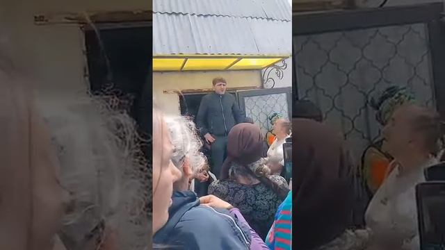 Люди в отчаянии обращаются в соцсети, потому что в посёлке нет ни питьевой, ни технической воды./