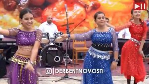 В Дербенте прошёл фестиваль плова.Советую Всем посмотреть.