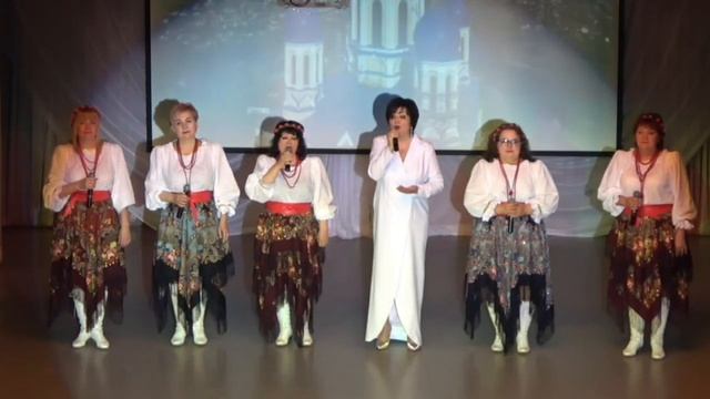 Надежда Меньших и народный вокальный ансамбль "Сударушка" "Я храм построю на горе" смотреть онлайн