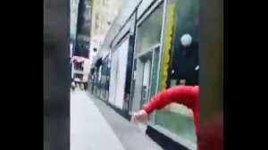 Беги гномик они тебя убьют