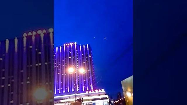 Метро Партизанская, вечер