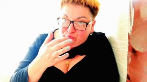 А сестра рукодельница, пока мы жрали, она блинчиков напекла🤗/Мукбанг