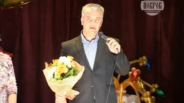 Вручение аттестатов