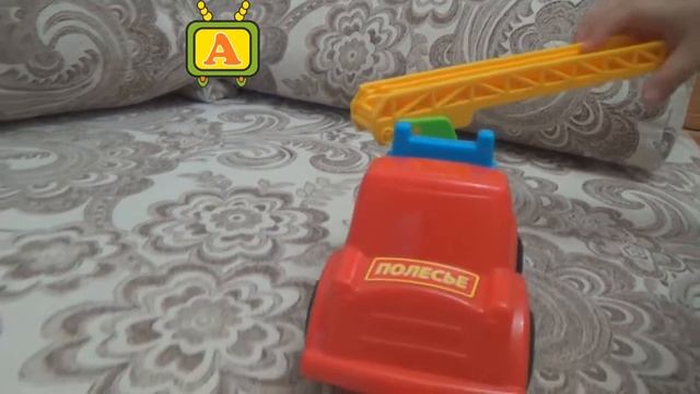 Играем в пожарную машинку.Издаем прикольные звуки. смотреть онлайн