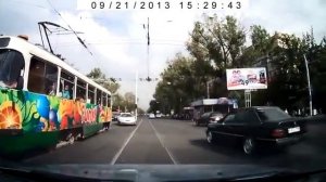 The Train Stop Поезд врезался в автомобиль