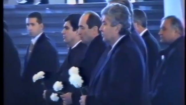 Անդրանիկ Զորավարի թաղումը. Հրաժեշտ Մարզահամերգային համալիրում 2000թ. смотреть онлайн