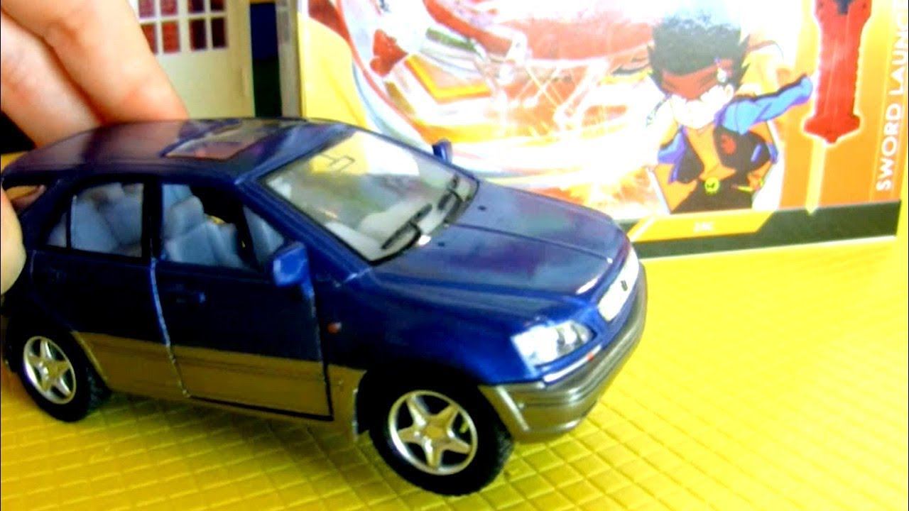 Игрушечные машинки и новая игрушка Бейблэйд Берст. Машины в магазине игрушек смотреть онлайн