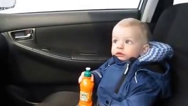 Реакция ребенка на автомойку смотреть онлайн