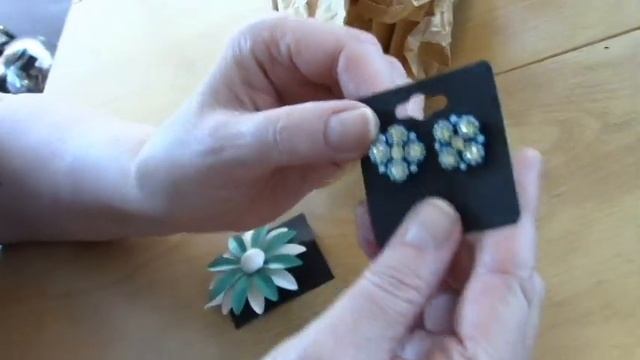 Transforming a Pacific Beach House: DIY Porch Demo & Thrift Hauls смотреть онлайн