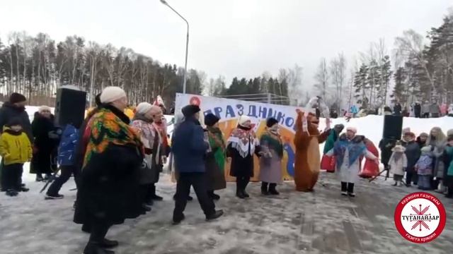 Алабуга шәһәрендә Май Чабу бәйрәме.  Ак каз ансамбле