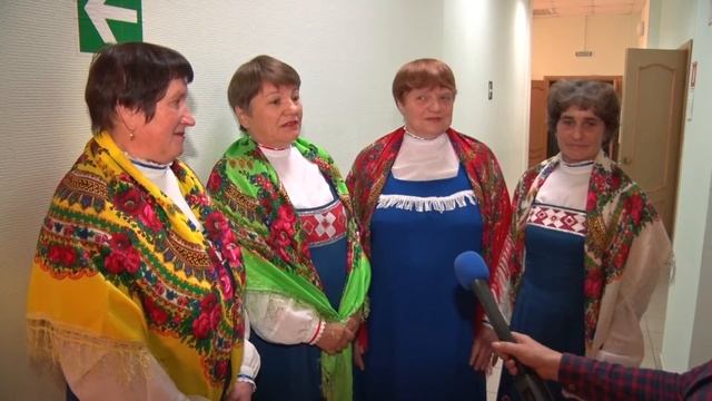 Представители старшего поколения представили свои таланты на сцене