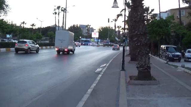 Просто иду и снимаю... Мерсин Турция смотреть онлайн