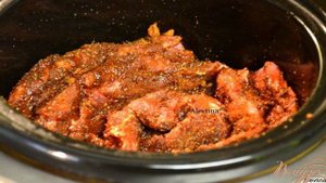 Свиные ребрышки или риблетс в медленноварке