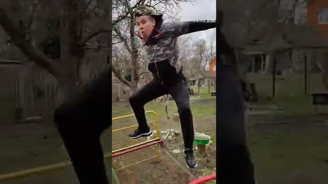 МЕНЯ ЗАКРЫЛИ В ПОДВАЛЕ