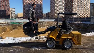 Мини погрузчик GRUNWERK 350+ кг подъем людей спокойно