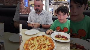 Сколько стоит покушать в Шардже ОАЭ?