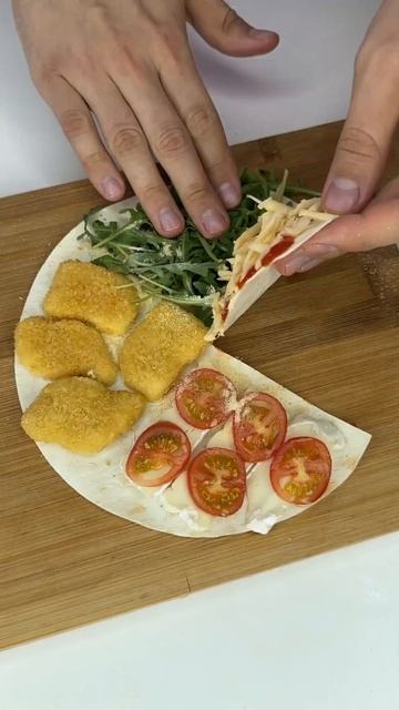 Сэндвич из простых ингредиентов, которые всегда есть дома :) #пп #ужин #простойрецепт смотреть онлайн