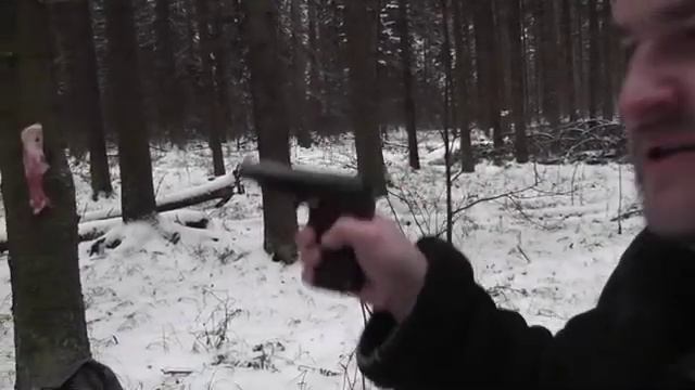 Макарыч 9мм, макарыч, стрельба по мясу, крылу автомобил