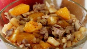 Мясной салат с апельсином