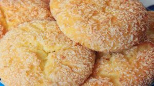 Сырники с манкой в кокосовой стружке, запеченные в духовке