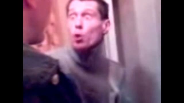 ДВЕРЬ МНЕ ЗАПИЛИ!