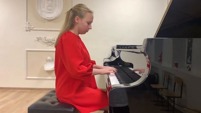 В.Гаврилин "Танцующие куранты", исп. Заложных Анна 12 лет