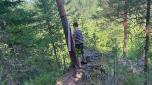 Ныроб узкая улочка