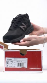 New Balance 990v4