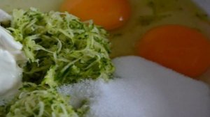 Шоколадные оладьи с цукини