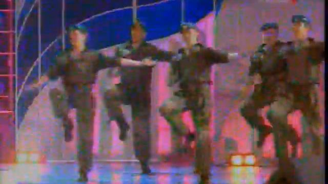 Ансамбль ВДВ - Десантная "Барыня" смотреть онлайн