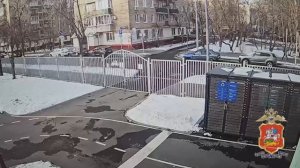 Полицейские УМВД России по Наро-Фоминскому г.о. задержали курьера телефонных мошенников