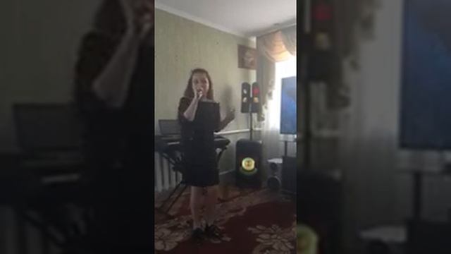 Зірки України   Есения Лысенко I Will Survive  Естрадний вокал 10 12 смотреть онлайн