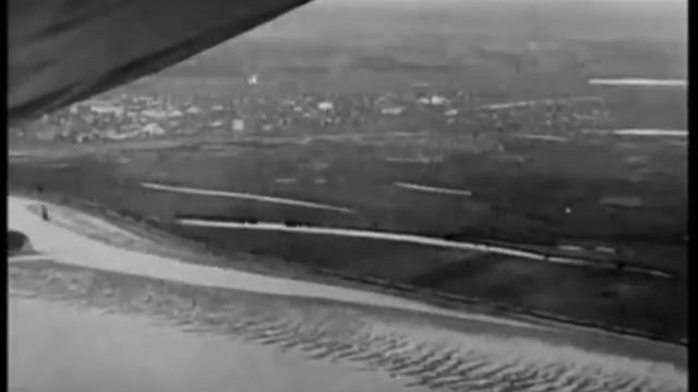 Дирижабль Цеппелин подлетает к Якутску 1929 год