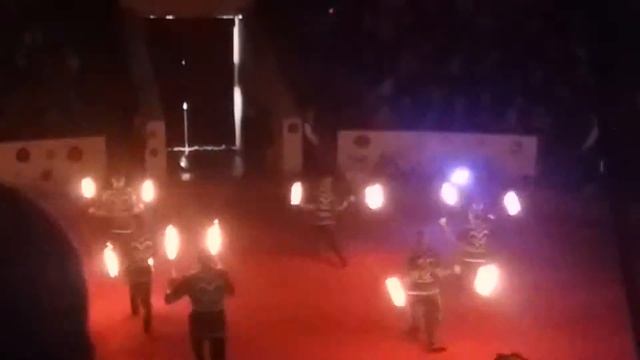 ЦИРК в Шымкенте!!!Огонь свет.....красота смотреть онлайн