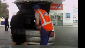 Приколы на заправке (Женщины)