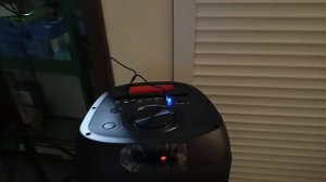 😱КОЛОНКА НЕ ЗАРЯЖАЕТСЯ 😱 Крутой басовый патибокс с 2 Микрофонами🔥 Брак 💥