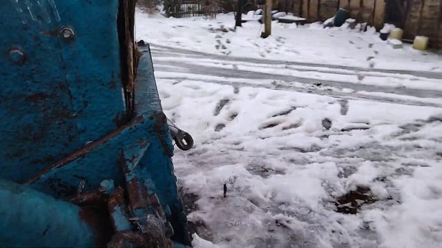 ДТ-75 сильный ледяной дождь☔ 💦а мы пахать выезжаем😁😁😁😁😁😁 смотреть онлайн