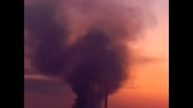 Пожар на ТЭС в Углегорске смотреть онлайн