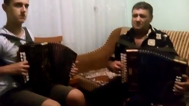 Дядя Дмитрий Вачев и племянник Владимир Кулаксыз на гармошке 3 смотреть онлайн