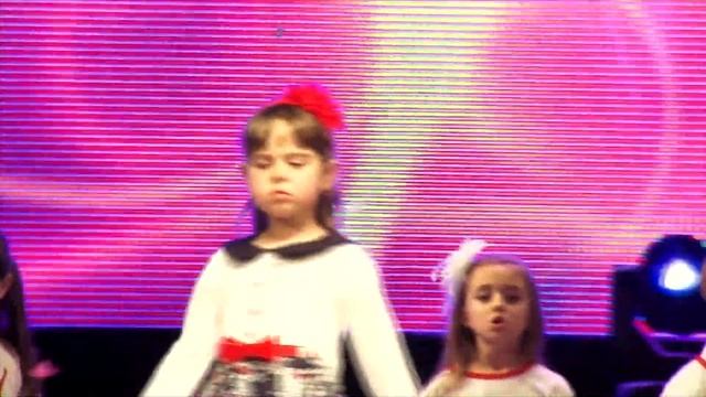 Супер Ѕвезда 2014 - Бисера Еленова - Кукличка мала смотреть онлайн