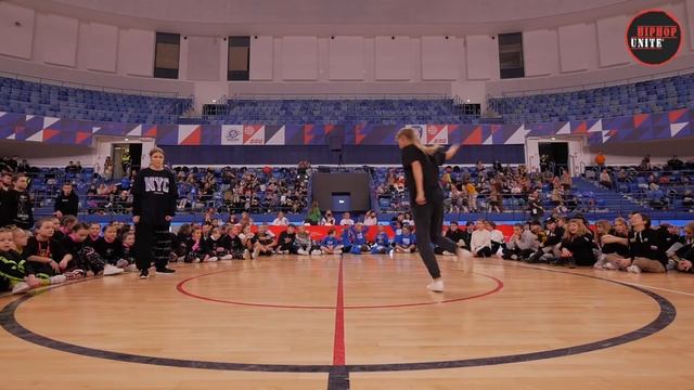 Настя Ларина vs. Мария Рыжкова | 2 круг | Хип-Хоп 1х1 13+ | Hip Hop Unite 2021 смотреть онлайн