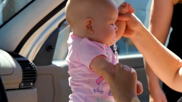 Ульяна танцует в 4 месяца смотреть онлайн