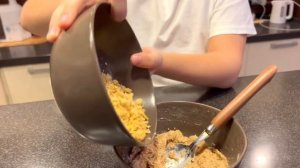 Видео рецепт национального десерта Алтайцев «Чок-Чок» - смешное в конце, бэкстейдж с Захаром