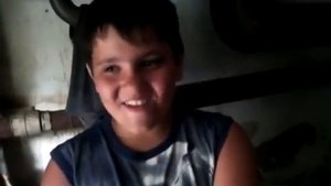 пацан ржет как дятел вуди