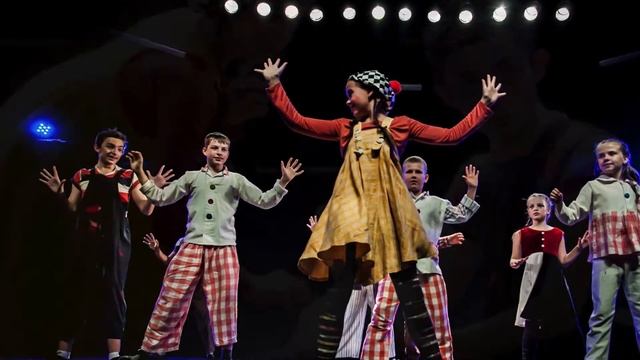 Восьмой международный фестиваль "Летающие дети" смотреть онлайн