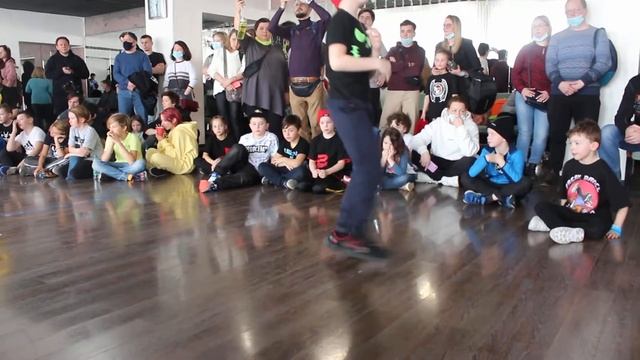 Отбор (До года обучения) Брейкинг Bboy Cobra (Last Notice) смотреть онлайн