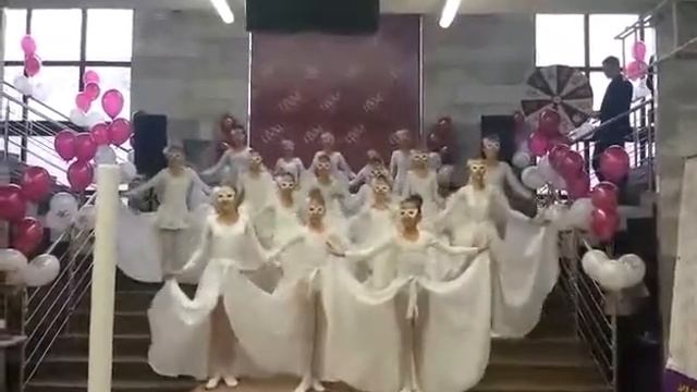 Мини леди . Танцевальная зарисовка "Ангелы" смотреть онлайн