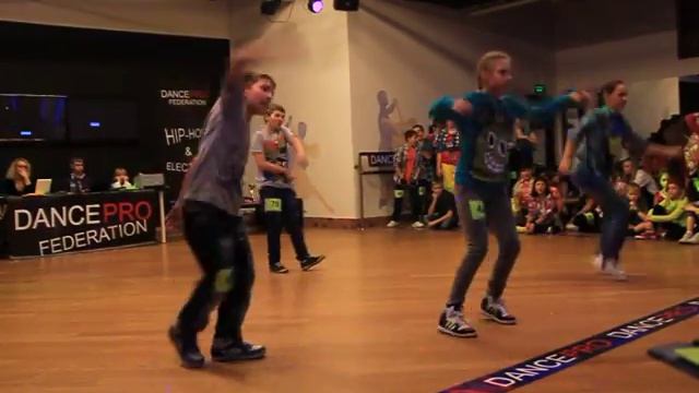 EXTAZ CUP 2011. Юниоры 1. Хип-Хоп. Free 1/8 смотреть онлайн