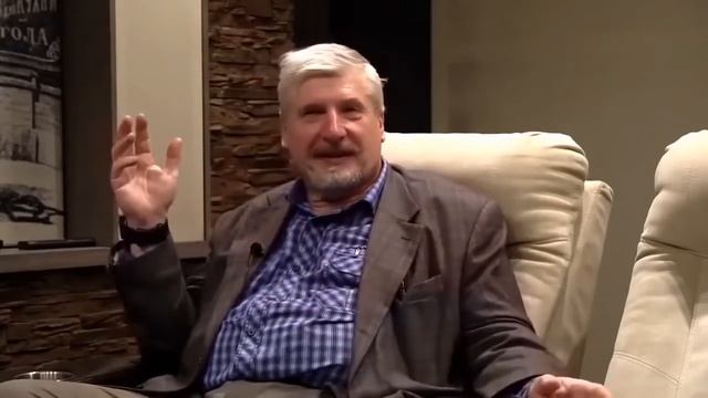 Проще верить в ложь чем думать.  С.Савельев.