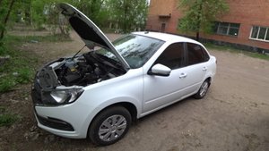 Упоры капота на новую Лада Гранта